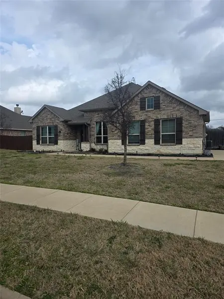 904 Royse Ridge Road, Ennis, TX 75119