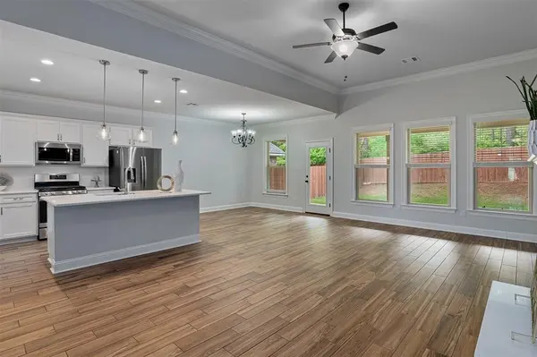 50 Crowder Drive, Benton, LA 71006