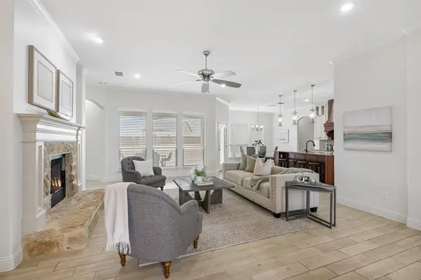 10909 Chriswood Drive, Crowley, TX 76036