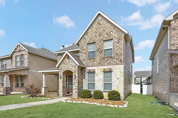 1049 Marietta Lane, Aubrey, TX 76227