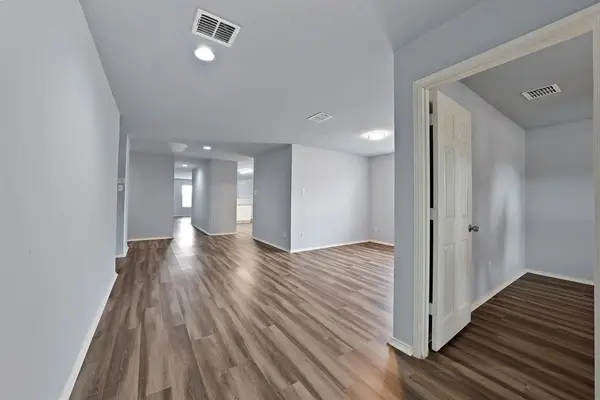 1401 Whitewater Drive, Little Elm, TX 75068