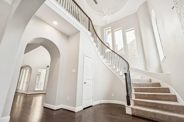 821 La Cima, Irving, TX 75039