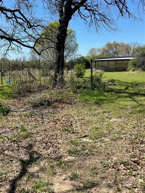 131 Sadie Lane, Springtown, TX 76082