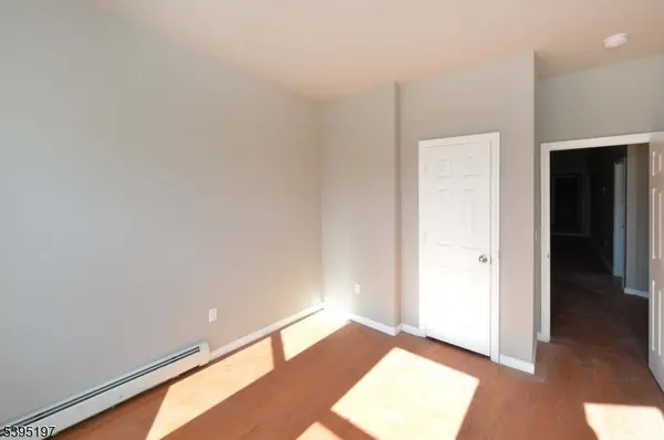 523 Park Ave, Paterson City, NJ 07504