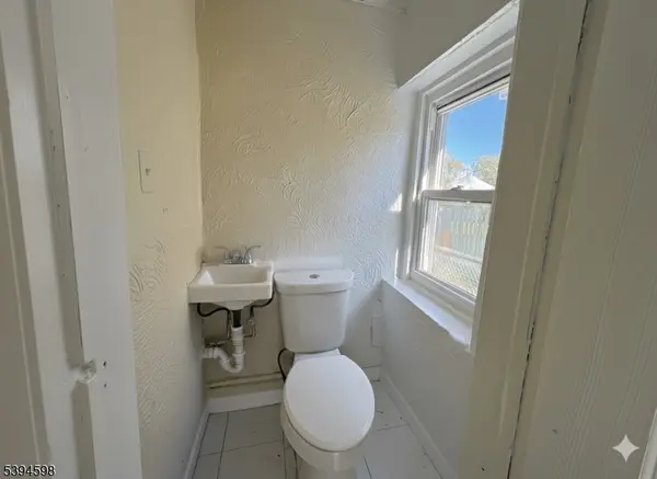 191 1St St, Englewood City, NJ 07631