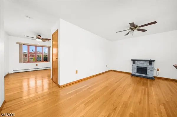 903 4Th Ave, Alpha Boro, NJ 08865