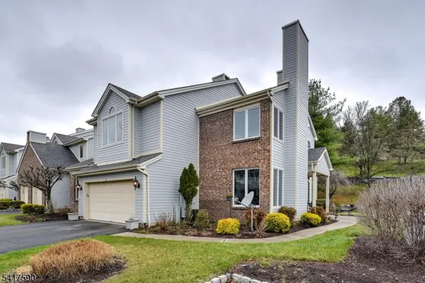 12 Aynsley Ct, Montville Twp., NJ 07045