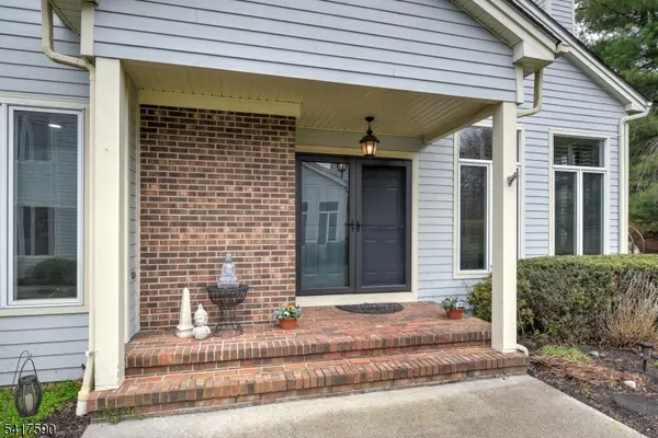 12 Aynsley Ct, Montville Twp., NJ 07045