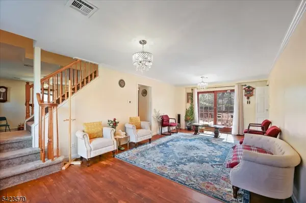 439 Fairview Ave, Woodbridge Twp., NJ 07067