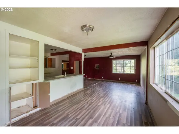 6490 SE JORDAN ST, Milwaukie, OR 97222