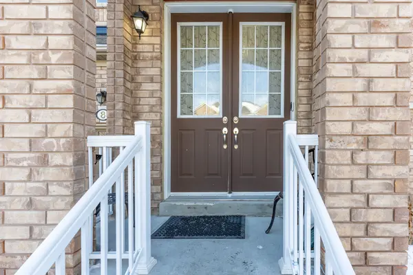 8 Vezna CRES, Brampton, ON L6X 5K5