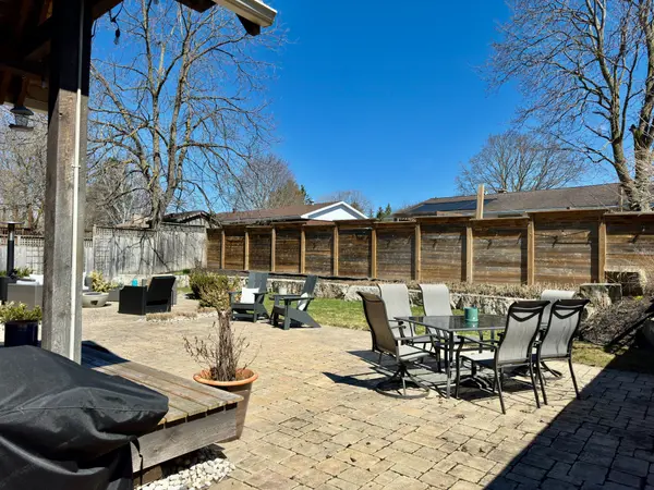 241 4th Street CRES, Hanover, ON N4N 3S9