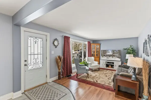 9 Cheer DR, Brighton, ON K0K 1H0