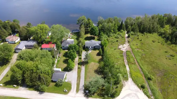 275 McGuire Beach RD, Kawartha Lakes, ON K0M 2B0