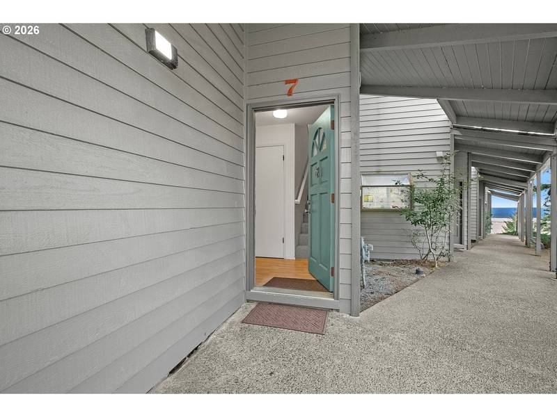 3250 NW OCEANVIEW DR ##7, Newport, OR 97365