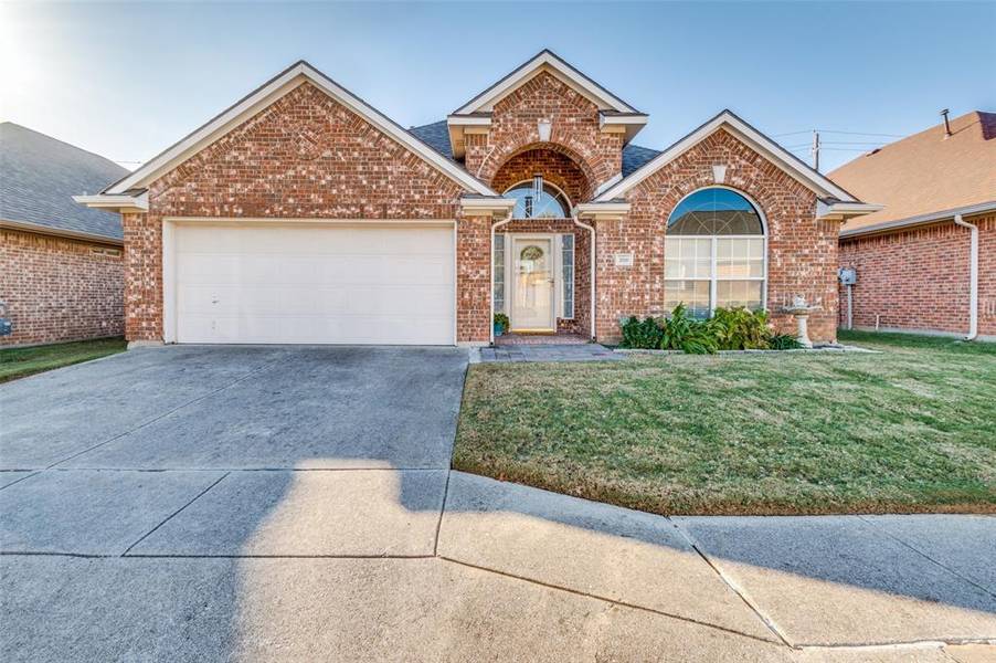 2620 Britany Circle, Bedford, TX 76022