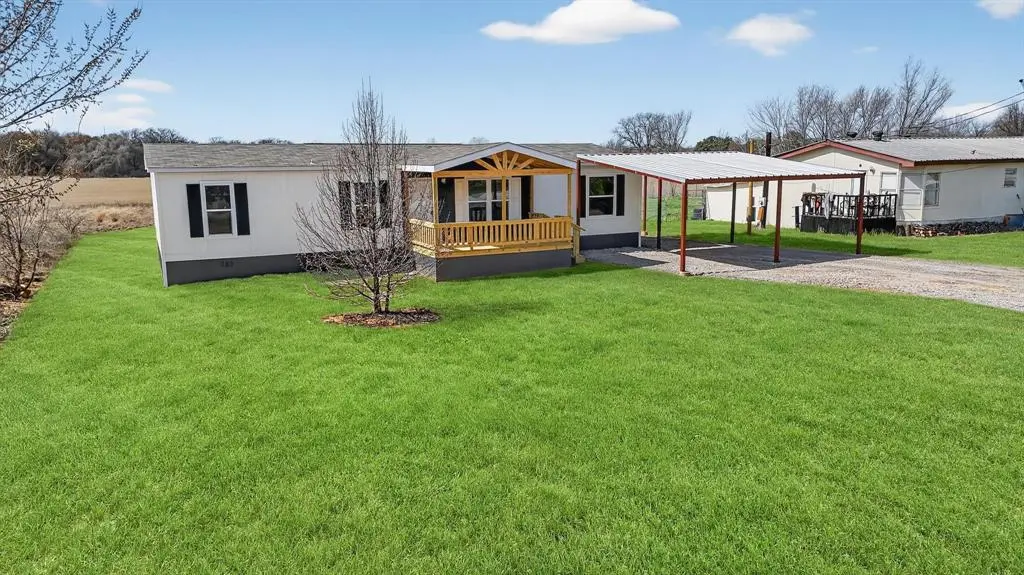 309 Rhett Court, Aurora, TX 76078