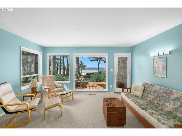 3250 NW OCEANVIEW DR ##7, Newport, OR 97365