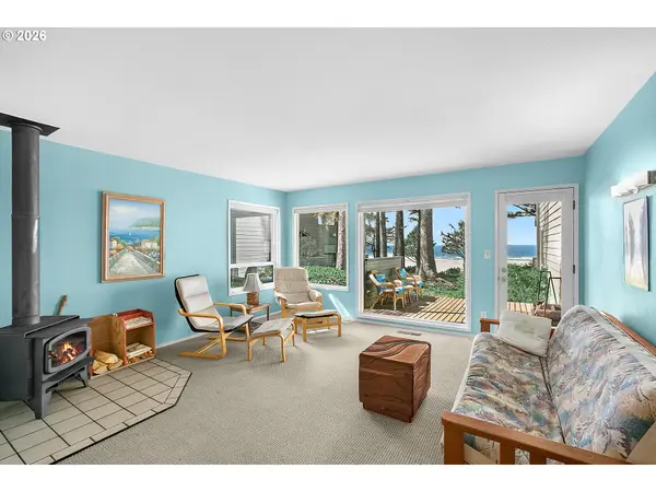 3250 NW OCEANVIEW DR ##7, Newport, OR 97365