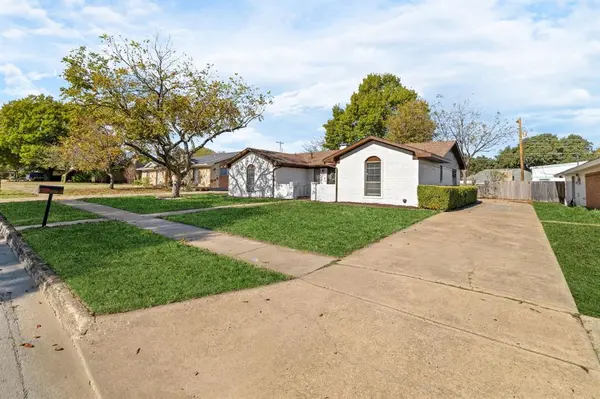 8348 Hillside Drive, Frisco, TX 75033