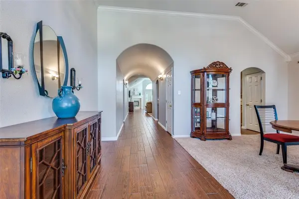 2620 Britany Circle, Bedford, TX 76022