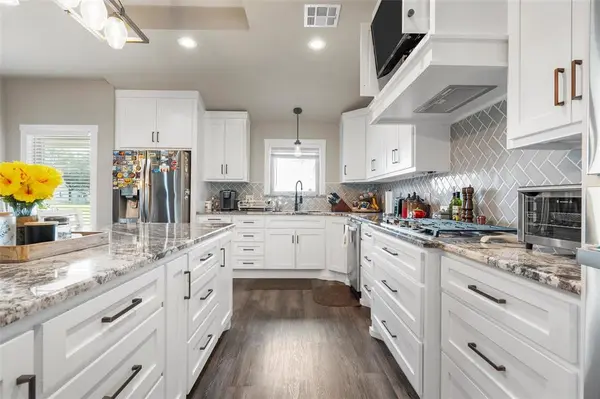 11541 Old Dallas Road, West, TX 76691