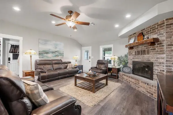 11541 Old Dallas Road, West, TX 76691