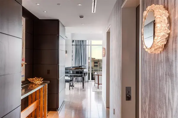 1918 Olive Street #2401, Dallas, TX 75201