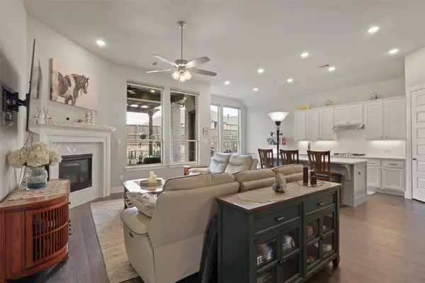 1201 Bluestem Drive, Aubrey, TX 76227