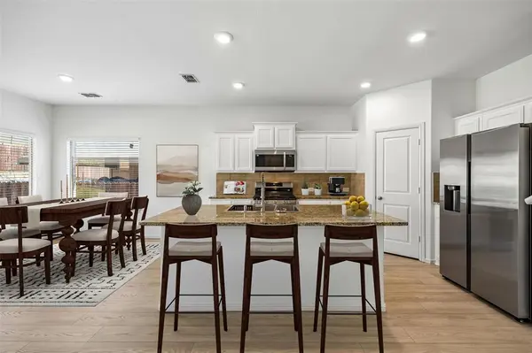 10116 Huntersville Trail, Fort Worth, TX 76108