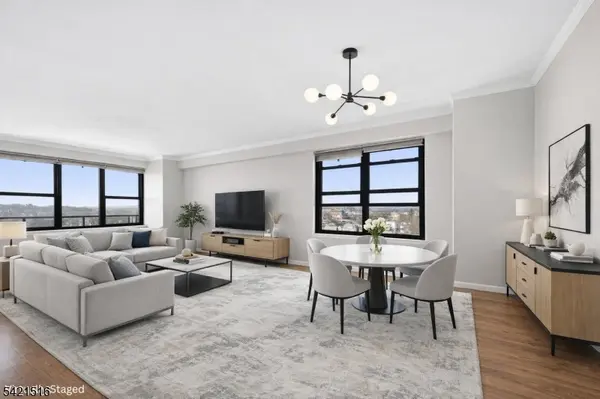 285 Aycrigg Ave #11G, Passaic City, NJ 07055