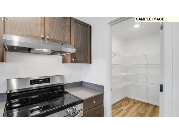 1446 NW Laura Vista DR, Albany, OR 97321