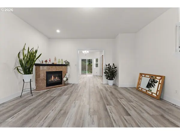 5022 SE 141ST PL, Portland, OR 97236