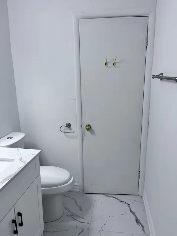 775 Shelley AVE #Upper, Oshawa, ON L1H 3J7