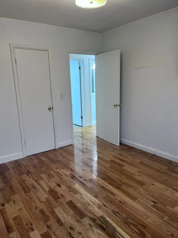 775 Shelley AVE #Upper, Oshawa, ON L1H 3J7