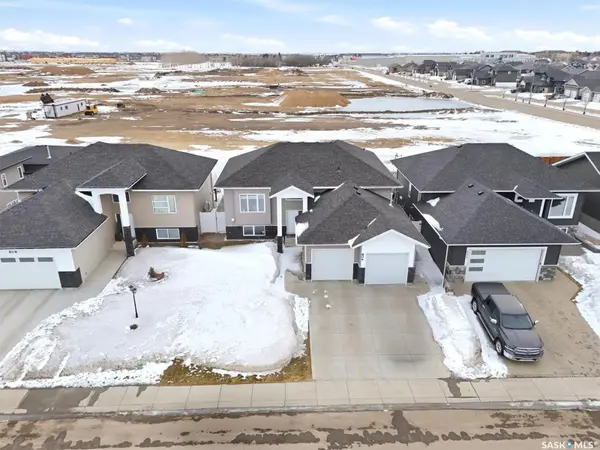 806 1st AVENUE N, Warman, SK S0K 4S0