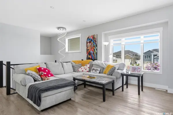 806 1st AVENUE N, Warman, SK S0K 4S0