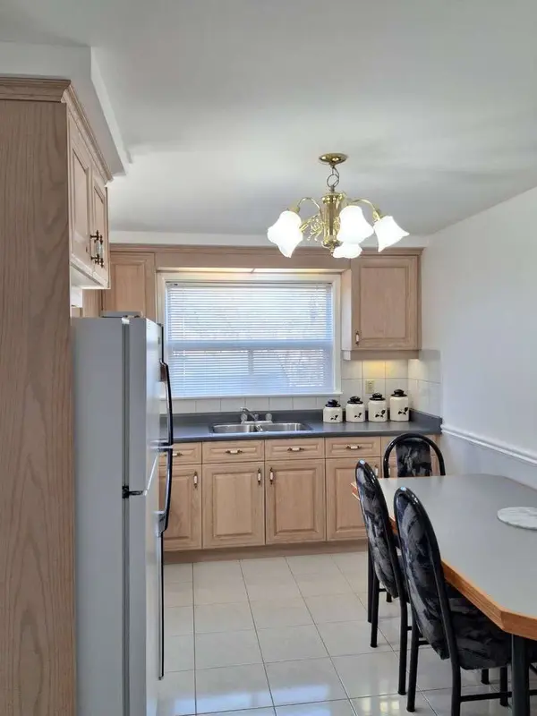 6 Brigham CT, Toronto W10, ON M9W 1T8