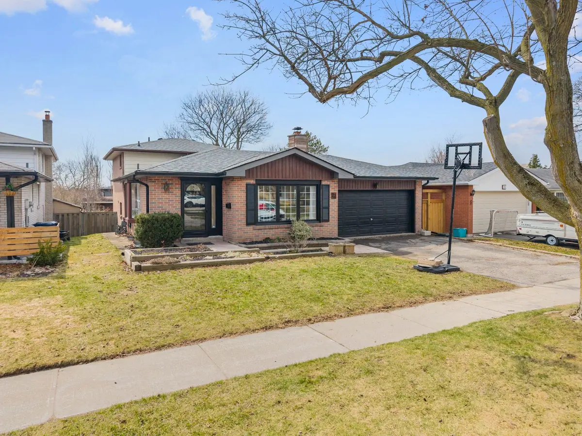 27 Mcculley ST, Toronto E10, ON M1C 2B2