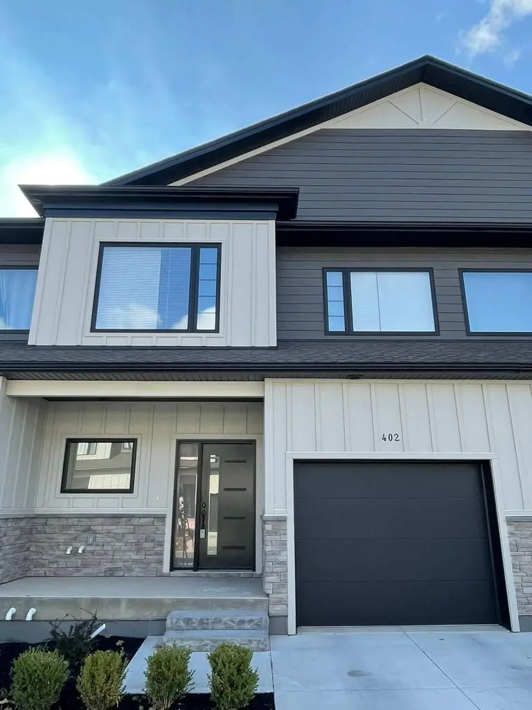 360 Quarter Town Line #402, Tillsonburg, ON N4G 5T9