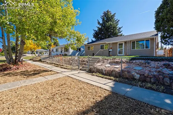 2577 E San Miguel ST, Colorado Springs, CO 80909