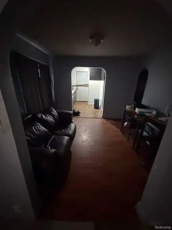 1112 Laport AVE, Genesee Charter Township, MI 48458