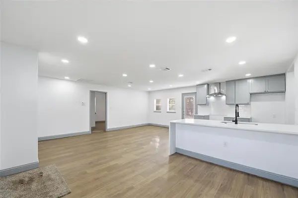 373 S Nachita Drive, Dallas, TX 75217