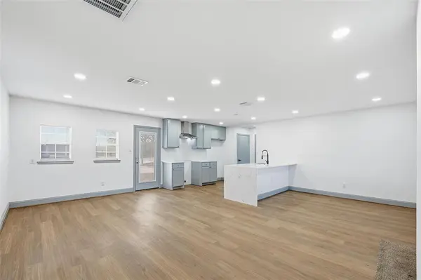 373 S Nachita Drive, Dallas, TX 75217