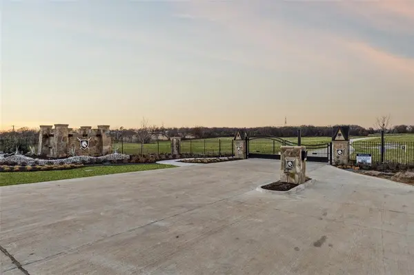 625 Wiesen Way, Bartonville, TX 76226