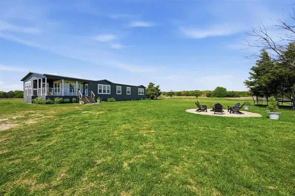 249 Mt Pleasant Road, Valley View, TX 76272