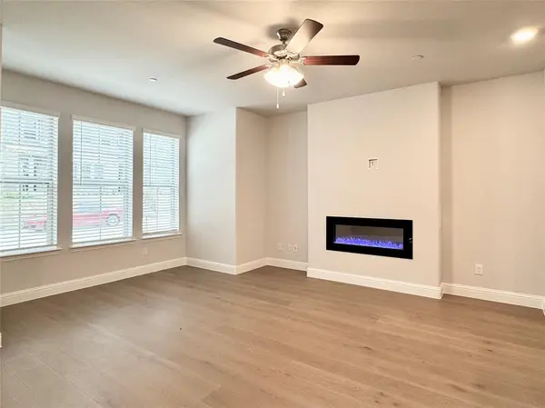 7830 Bayside Drive, Rowlett, TX 75088