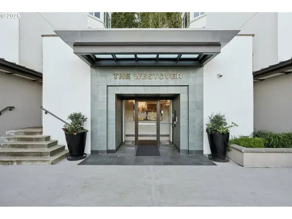 2445 NW WESTOVER RD #210, Portland, OR 97210