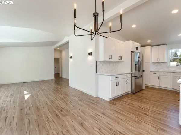 961 NE 201ST AVE, Fairview, OR 97024