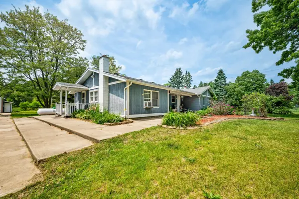 50902 Magician Lake RD, Silver Creek Twp, MI 49047